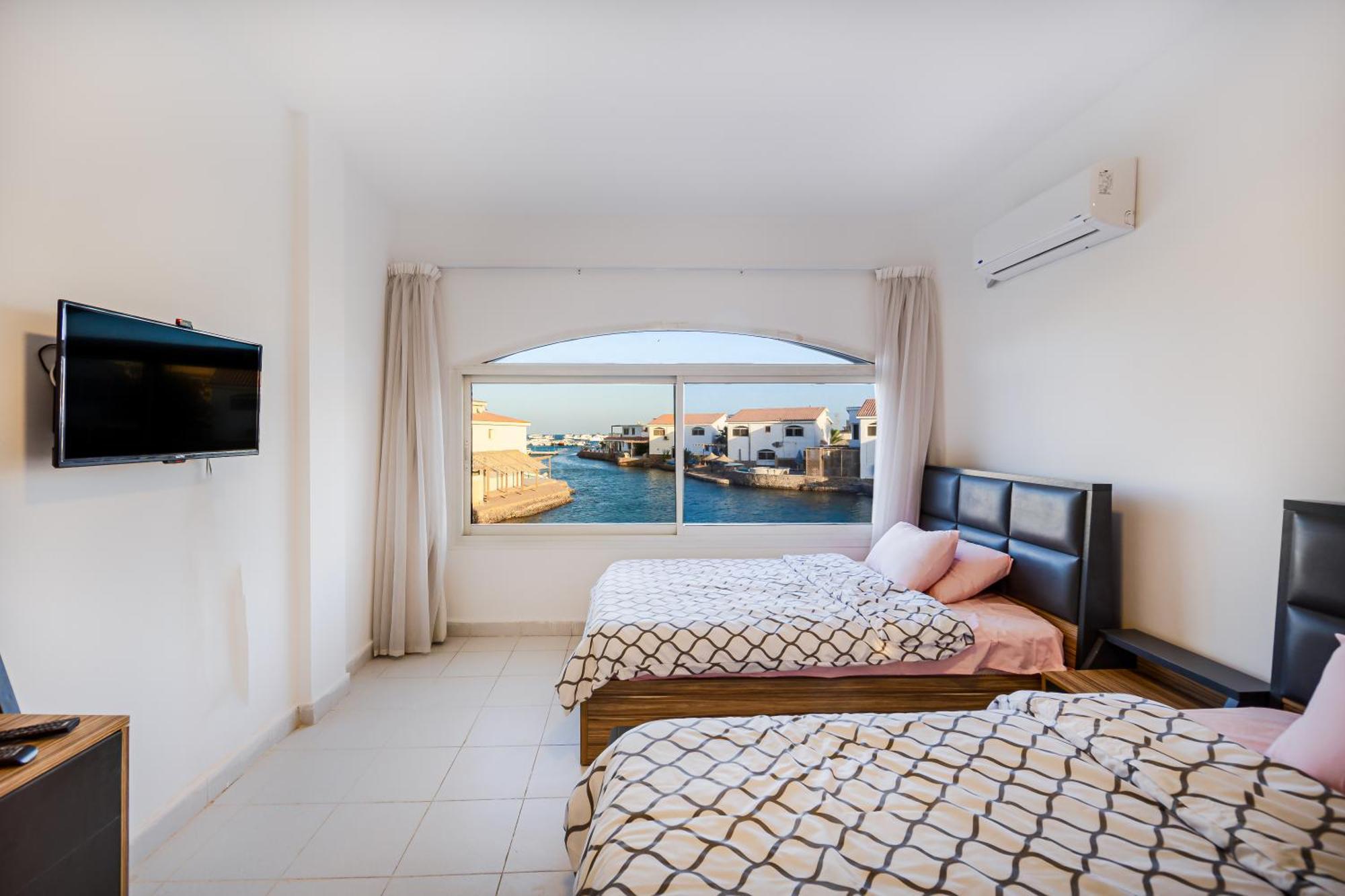 Aden Beach - Sea View Room With Beach Access In Villa Hurghada Bagian luar foto