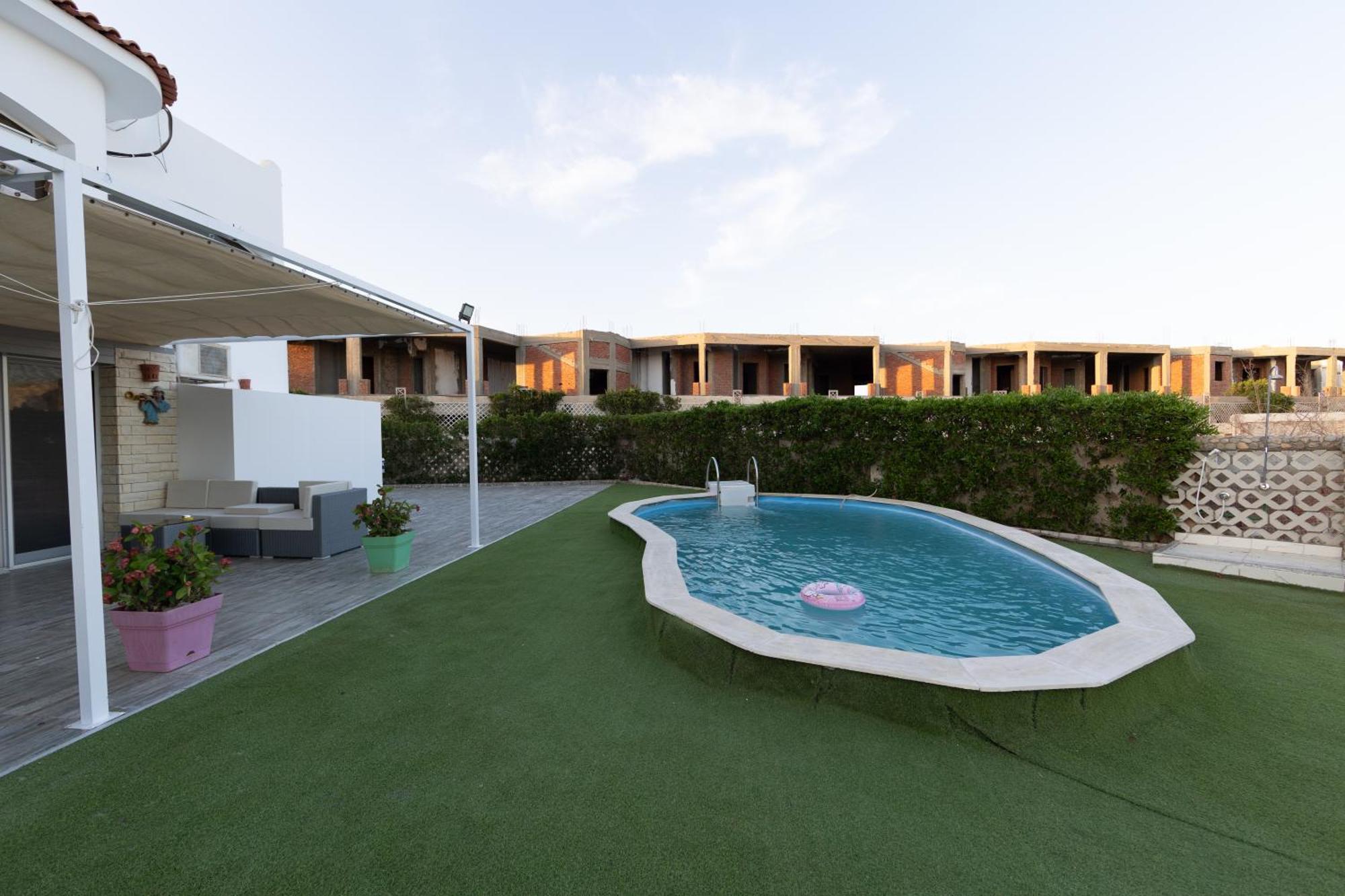 Aden Beach - Sea View Room With Beach Access In Villa Hurghada Bagian luar foto