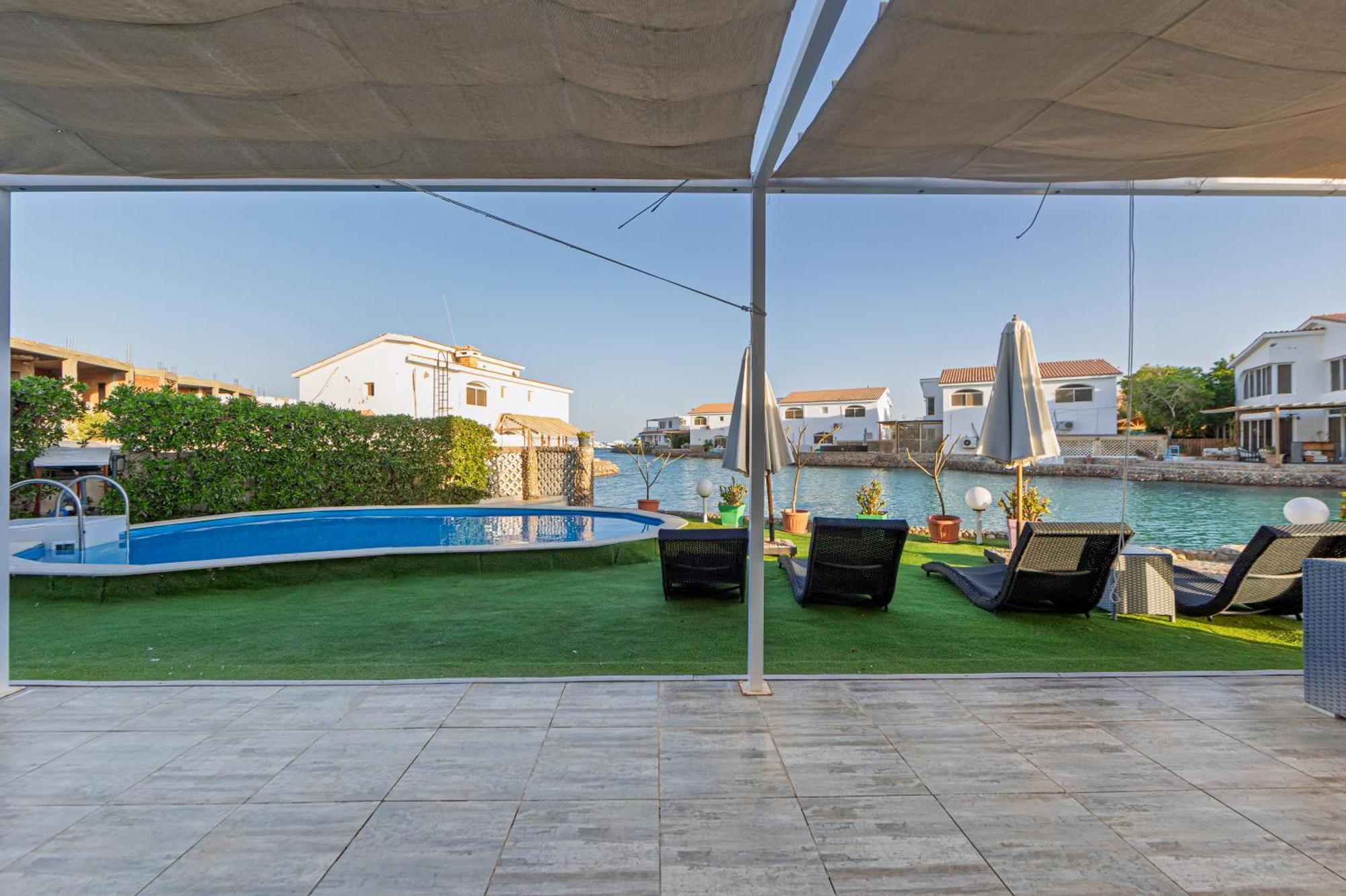 Aden Beach - Sea View Room With Beach Access In Villa Hurghada Bagian luar foto